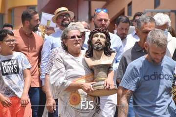 La Viña procesiona a su patrona en la despedida de sus fiestas patronales/Francisco Javier Santana y TA.